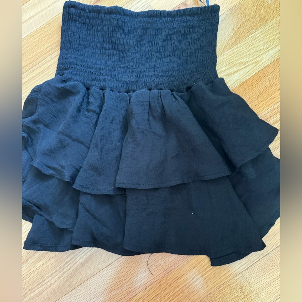 ruffled black tube top size xs
